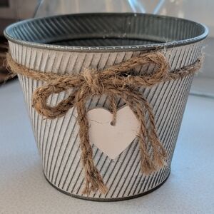Rustic Gray Metal Planter with Jute And Heart Accent